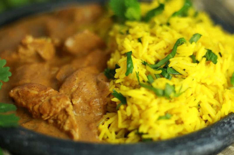 découvrez le riz basmati jaune, un grain parfumé et savoureux qui apporte une touche exotique à vos plats. idéal pour accompagner vos currys, salades et plats asiatiques, ce riz de qualité supérieure est riche en arômes et en texture. parfait pour une cuisine saine et délicieuse!